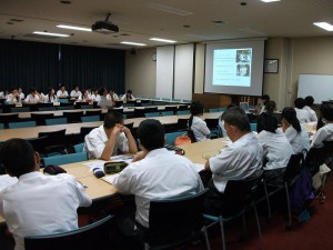 法文学部総合政策学科